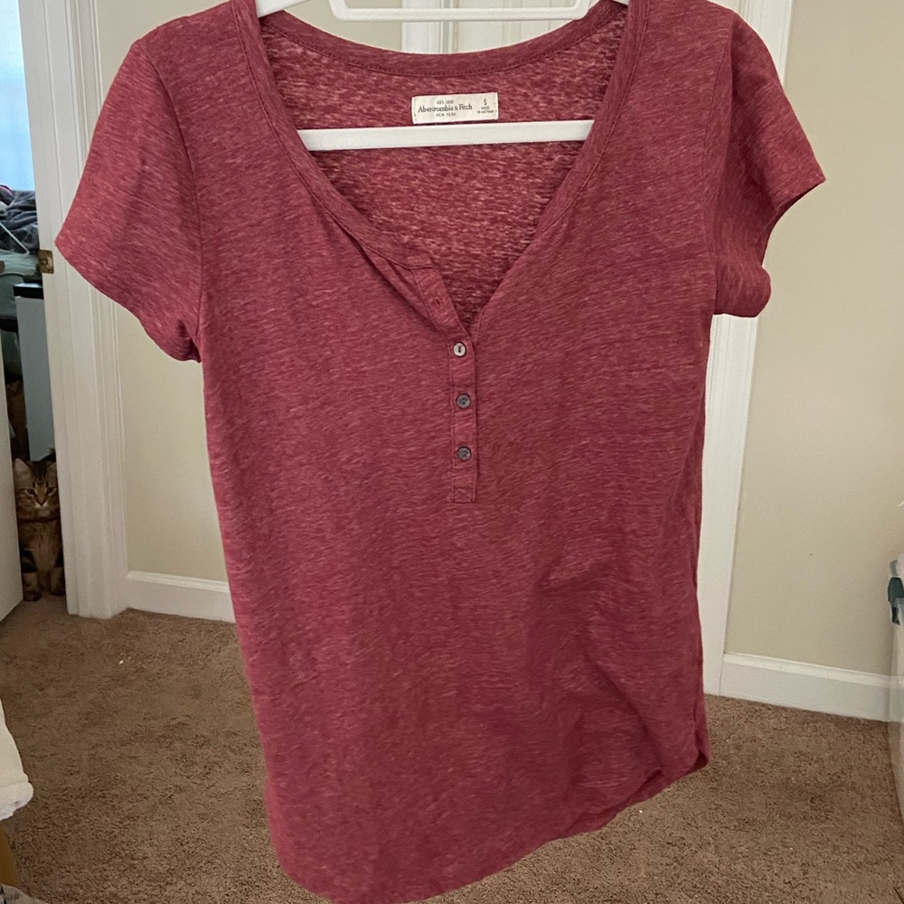 Simple red short sleeve